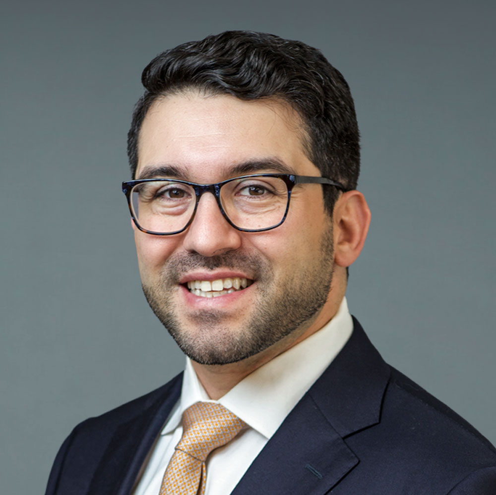 Erick R. Kazarian,MD. Spine Surgery, Orthopedics